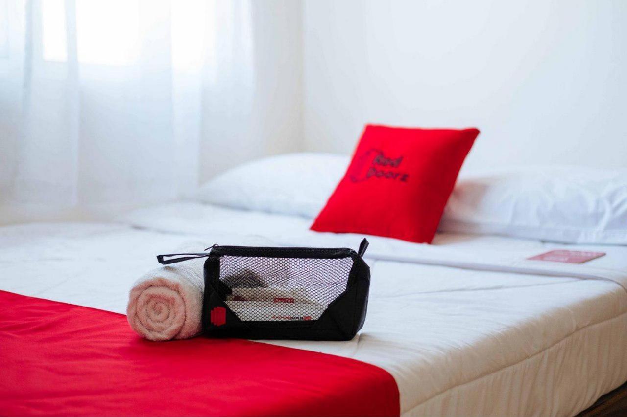 Reddoorz Syariah Near Hajimena Lampung Hotel Bandar Lampung Ngoại thất bức ảnh